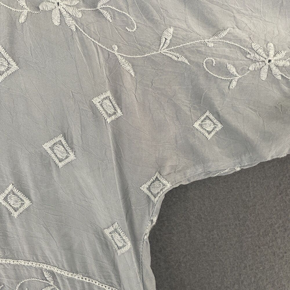 Johnny Was Gray V-Neck Eyelet Embroidered Tunic Women's Small - Picture 2 of 6